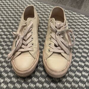 Converse Women's Beige Sneakers